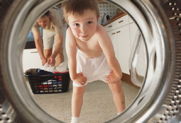 Vai trò quan trọng của chức năng khóa trẻ em trên máy giặt